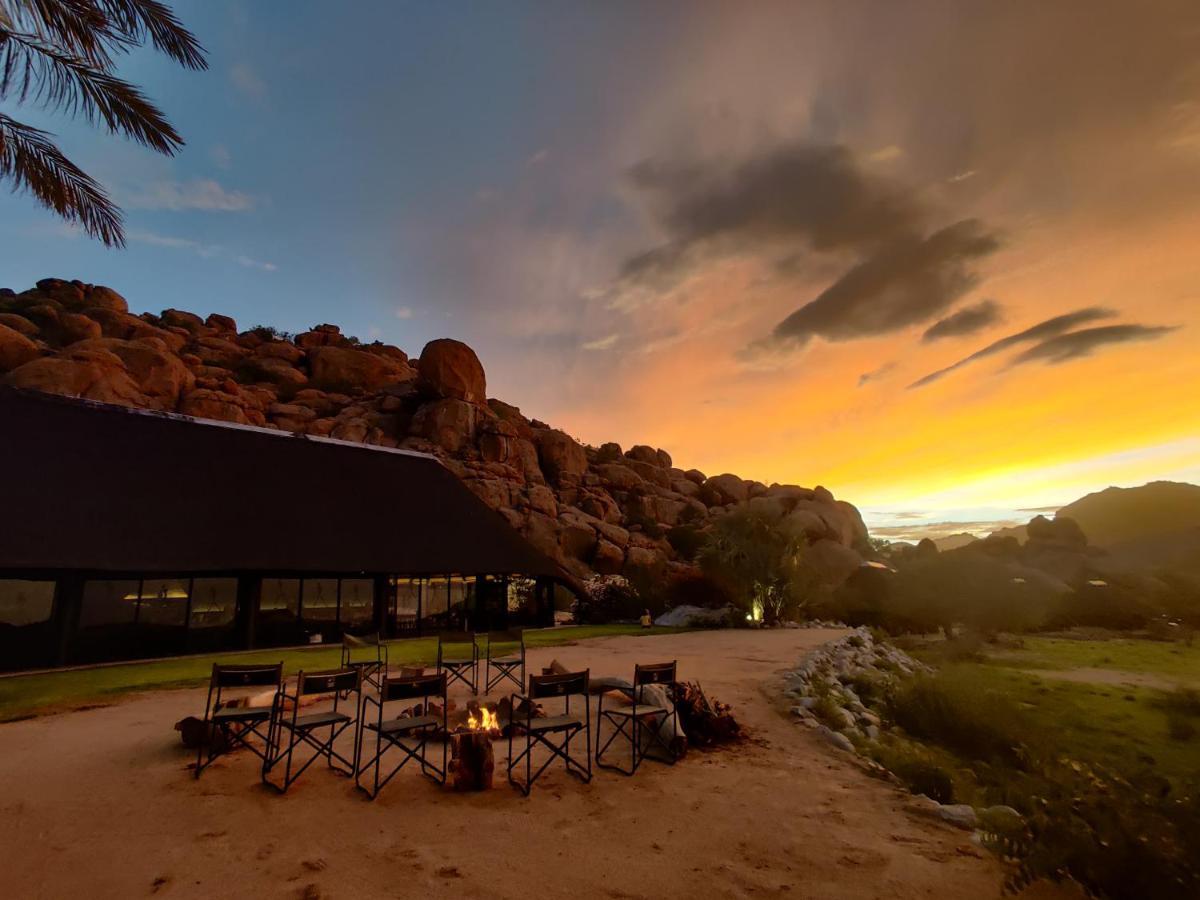 Ai Aiba - The Rock Painting Lodge Omaruru Luaran gambar