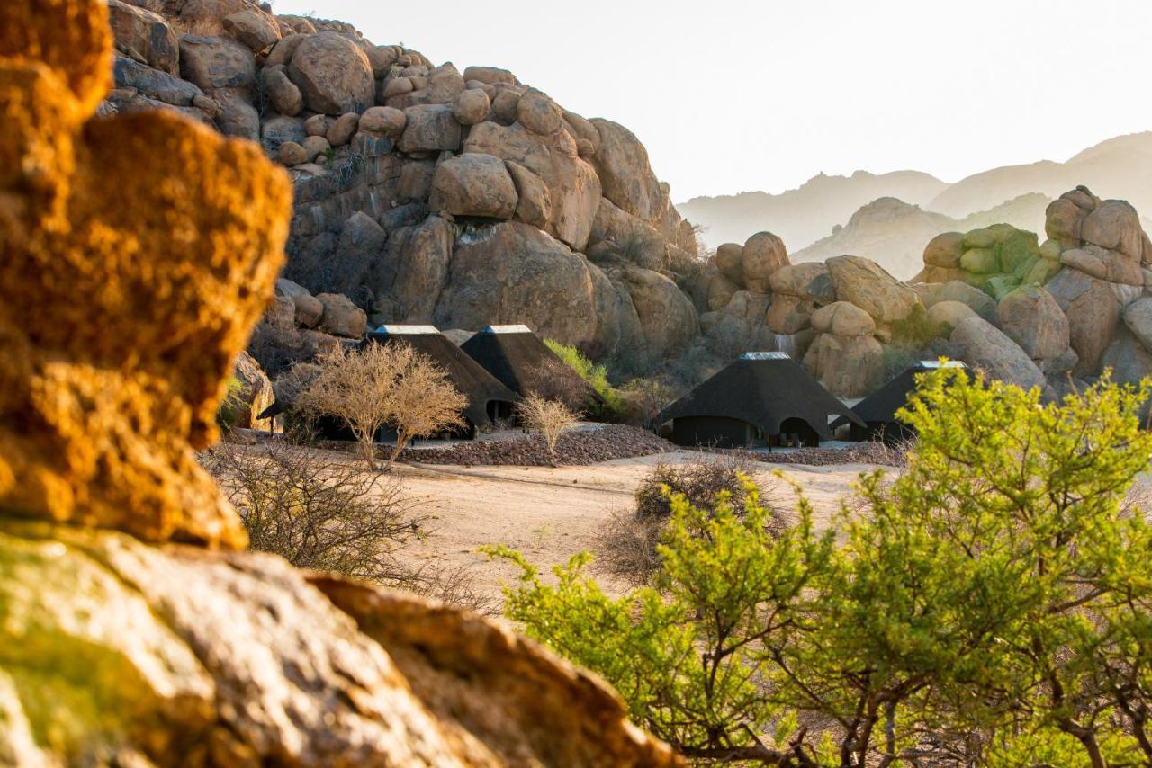 Ai Aiba - The Rock Painting Lodge Omaruru Luaran gambar
