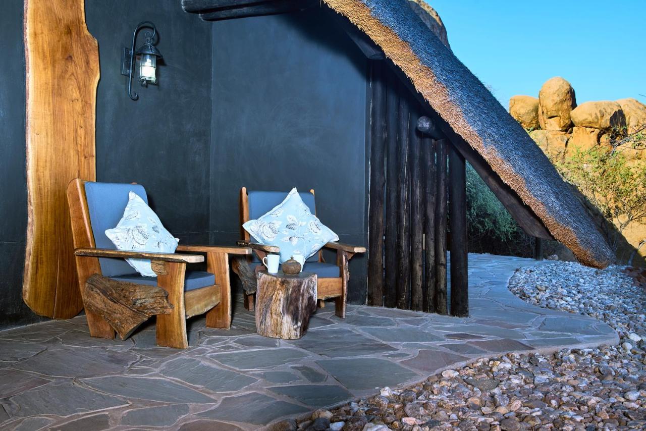 Ai Aiba - The Rock Painting Lodge Omaruru Luaran gambar