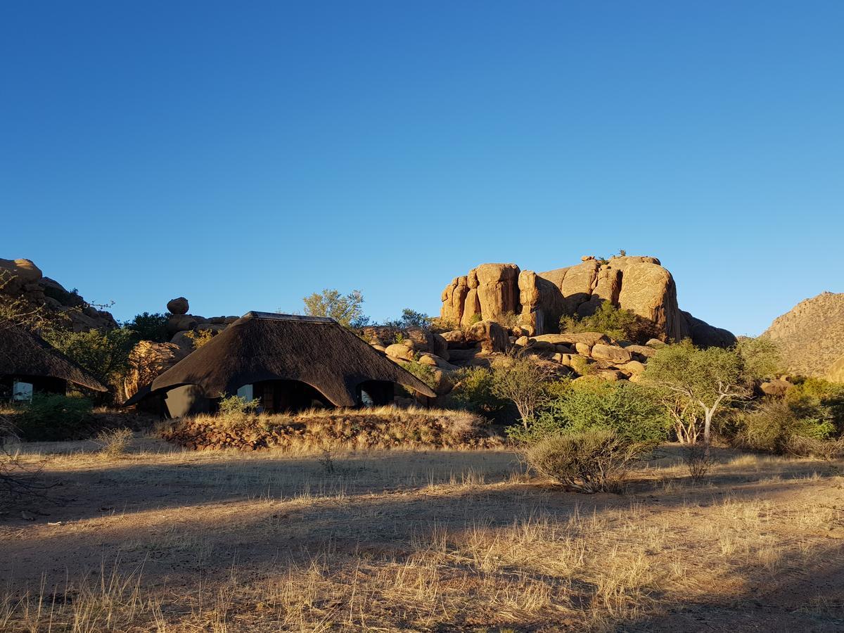 Ai Aiba - The Rock Painting Lodge Omaruru Luaran gambar